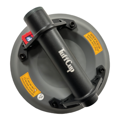 150680 Close-up of LED display and USB-C charging port on Titan vacuum cup